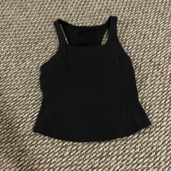 Instill tank top. With built in bra - Picture 3 of 4